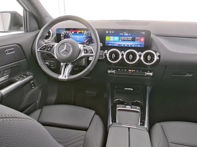 Mercedes-Benz GLA 180 Progressive