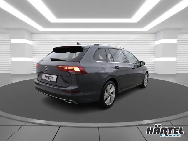 Volkswagen Golf 2.0 TDI DSG Style Variant