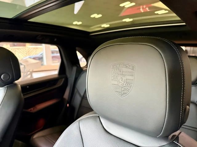 Porsche Cayenne E-Hybrid Turbo