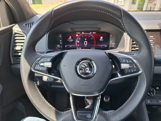 Skoda Karoq Sportline4x4*NAVI*VOLLLEDER*PDCv+h*RFK*SHZv+h*ACC*