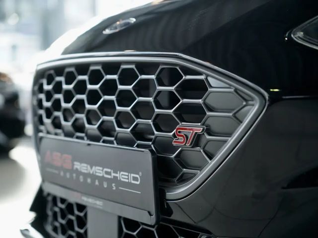 Ford Focus EcoBoost ST Line