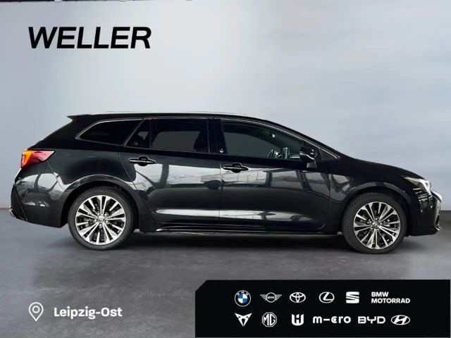 Toyota Corolla Hybride Team D