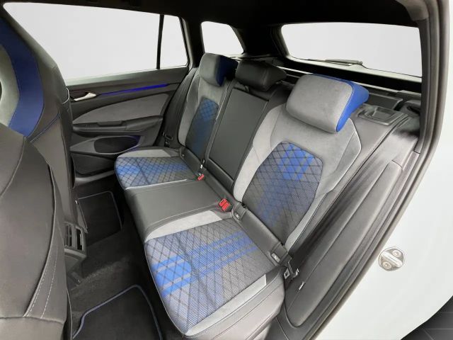 Volkswagen Golf 2.0 TSI DSG Golf VIII Variant