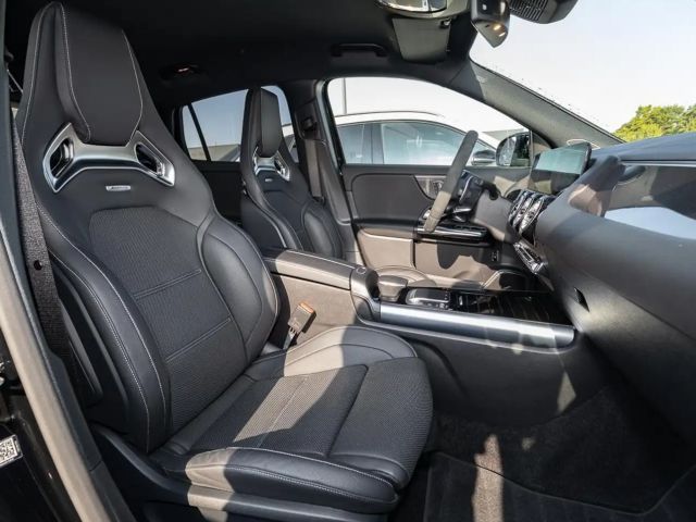 Mercedes-Benz GLA 45 AMG 4MATIC+ AMG Line