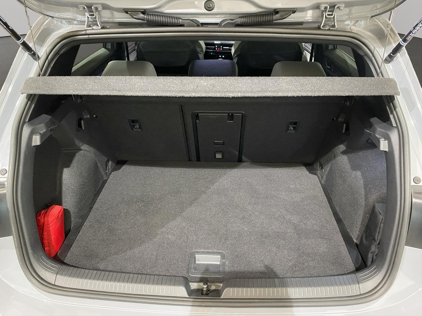 Volkswagen Golf 1.5 TSI Golf VIII R-Line