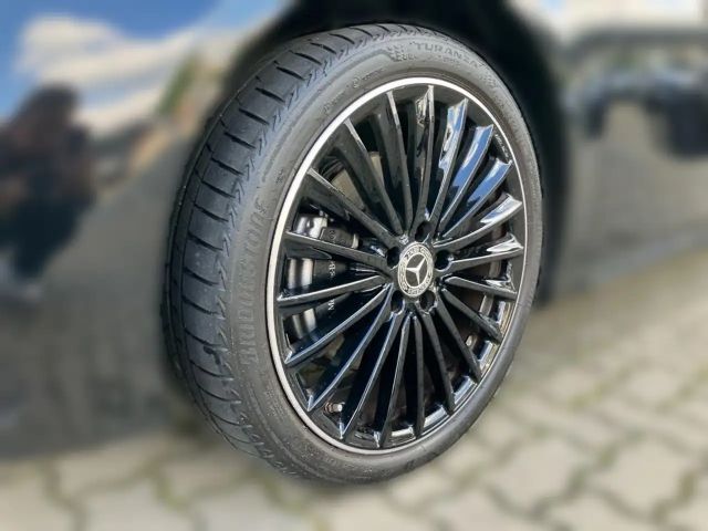 Mercedes-Benz A 250 A 250 e AMG Line