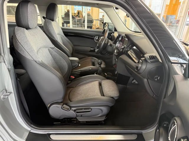 MINI One Classic Trim SHZ/PDC/NAVI