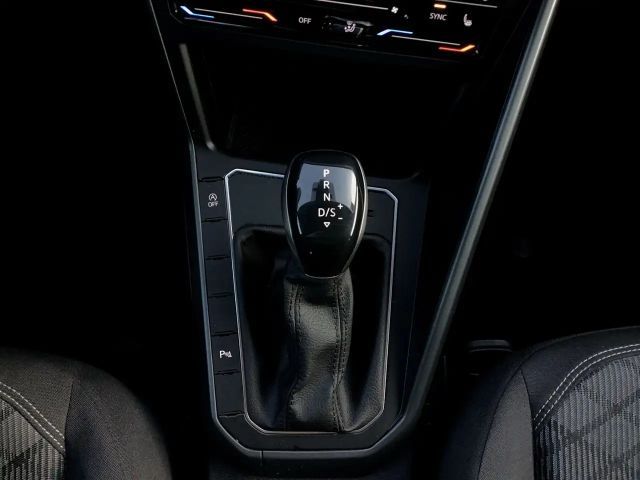 Volkswagen Taigo 1.0 TSI DSG R-Line