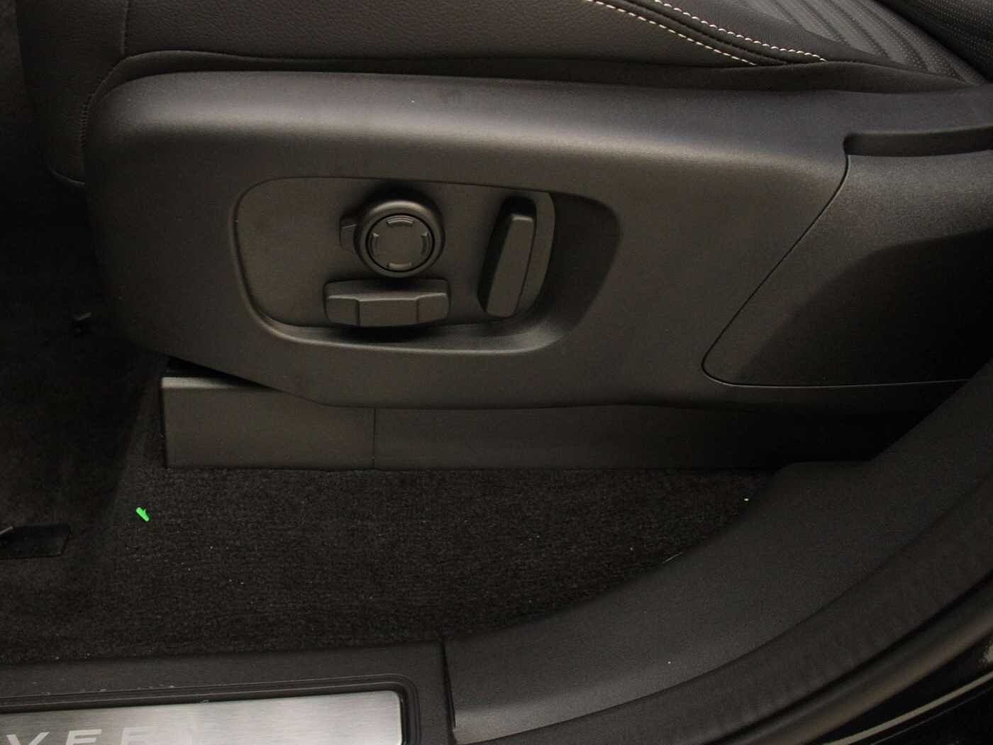 Land Rover Discovery D250 Dynamic SE