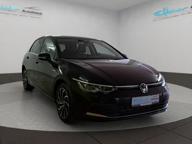 Volkswagen Golf 2.0 TDI DSG Golf VIII Style