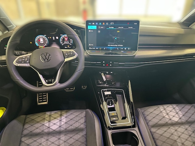 Volkswagen Golf 1.5 eTSI Golf VIII