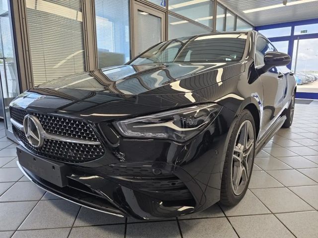 Mercedes-Benz CLA 200 AMG Line