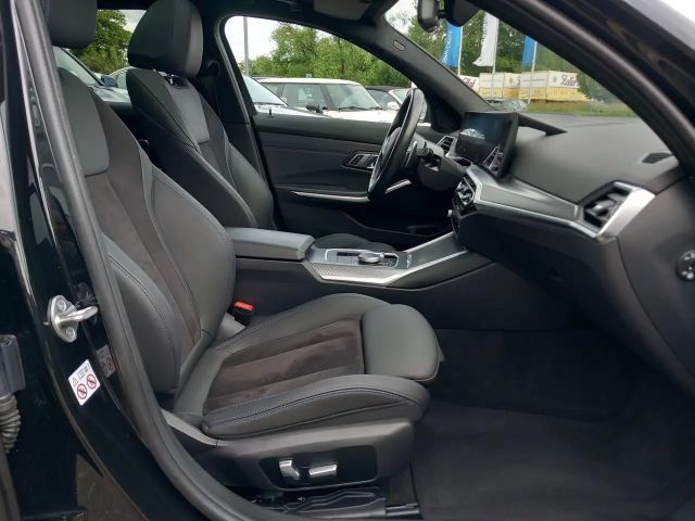 BMW 320 320d M-Sport Touring xDrive