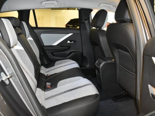 Opel Astra Elegance Sports Tourer