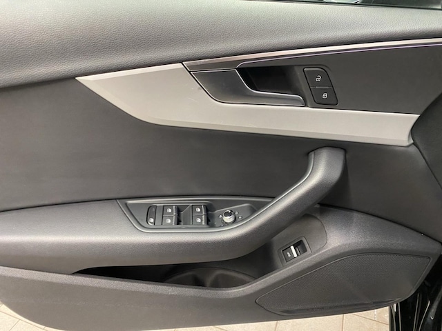 Audi A4 40 TFSI Avant S-Line S-Tronic