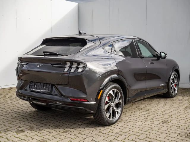 Ford Mustang Mach-E AWD