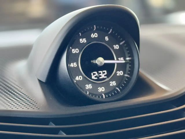 Porsche Taycan S Turbo