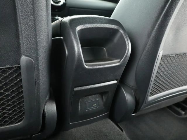 Mercedes-Benz CLA 200 AMG Line Coupé