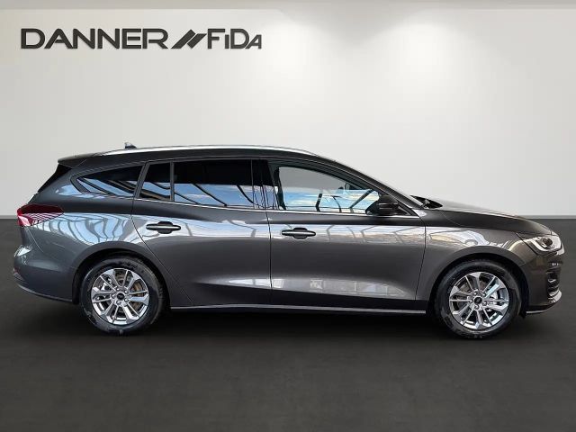 Ford Focus Titanium Wagon