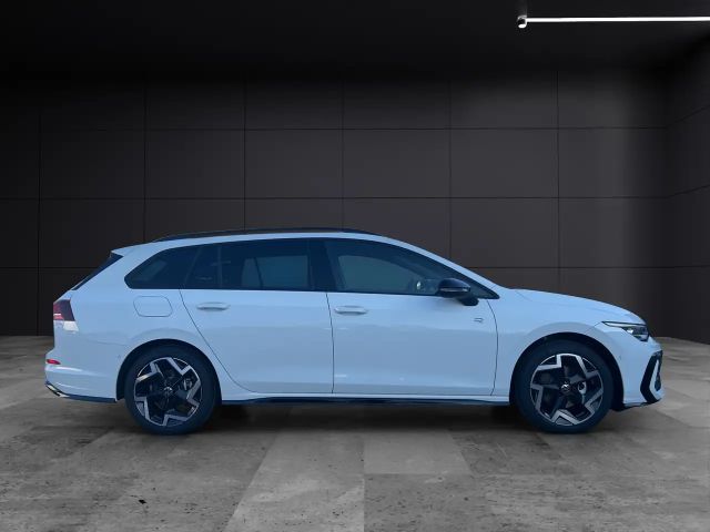 Volkswagen Golf DSG Golf VIII R-Line Variant