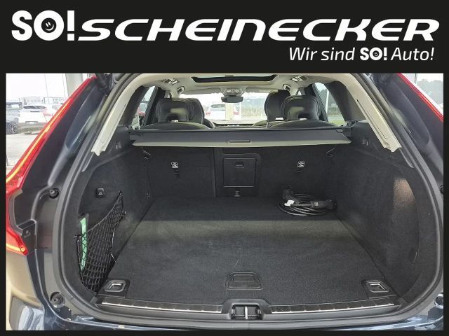 Volvo XC60 AWD Dark Plus T6