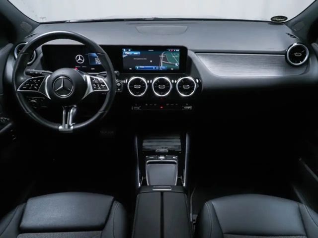 Mercedes-Benz GLA 220 4MATIC Progressive