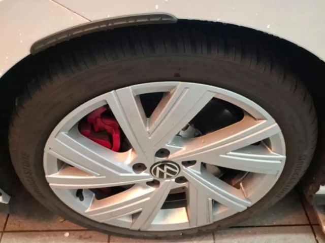 Volkswagen Golf 2.0 TSI DSG GTI