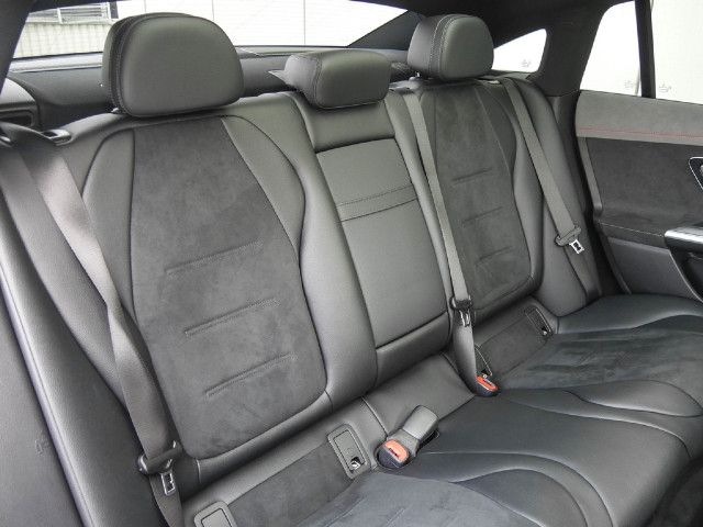 Mercedes-Benz EQE 350 Sedan