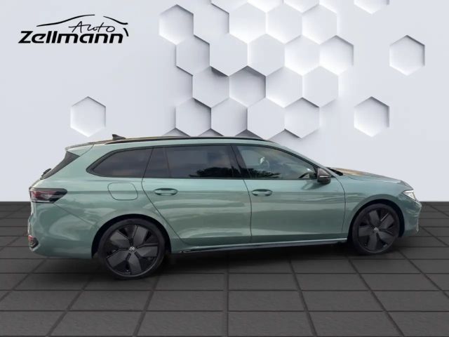 Volkswagen Passat 4Motion R-Line Variant