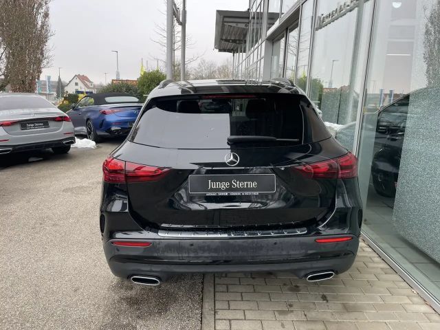Mercedes-Benz GLA 220 4MATIC AMG Line