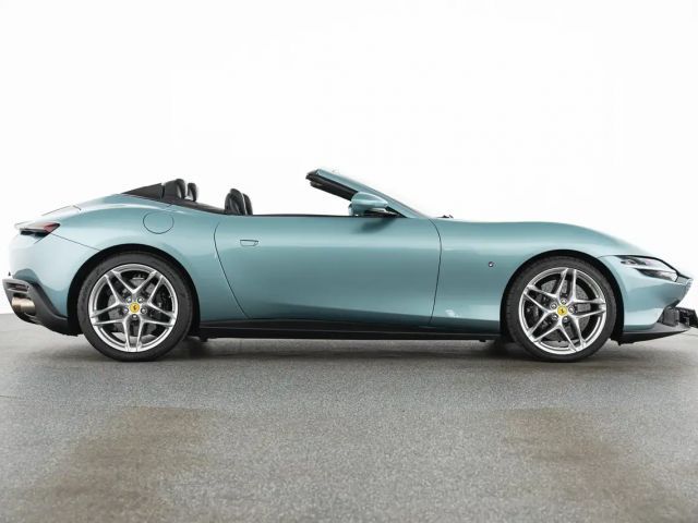 Ferrari Roma Spider