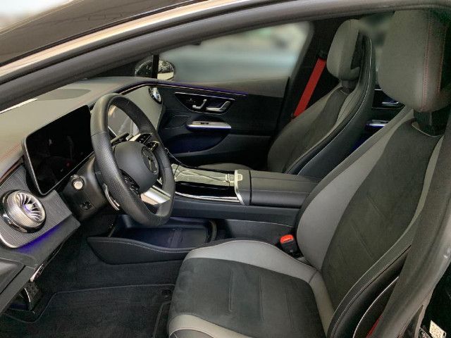 Mercedes-Benz EQE 300 Sedan