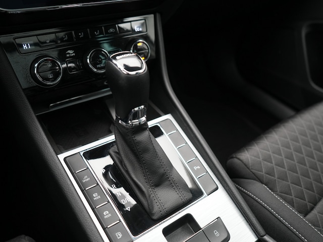Skoda Superb Ambition Combi iV