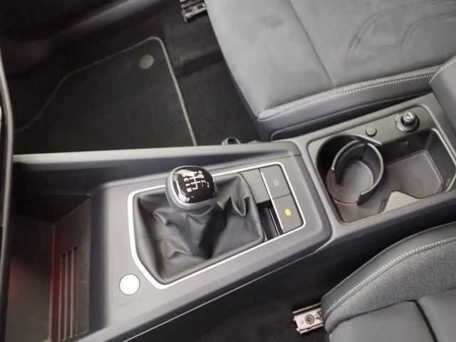 Volkswagen Golf Rabbit TSI