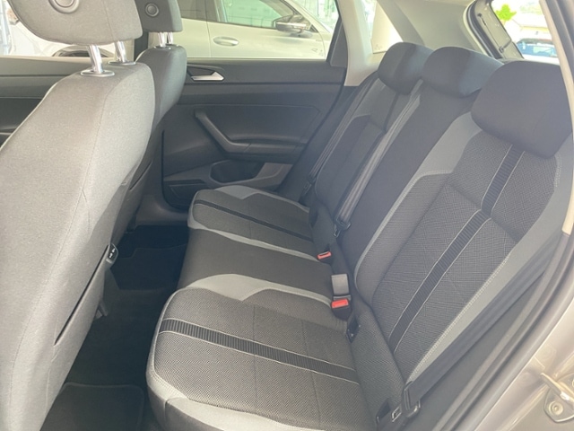 Volkswagen Polo 1.0 TSI DSG R-Line