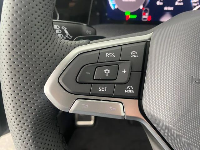 Volkswagen Golf DSG Sport