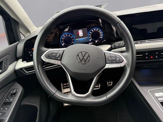 Volkswagen Golf 1.5 eTSI DSG Life Move