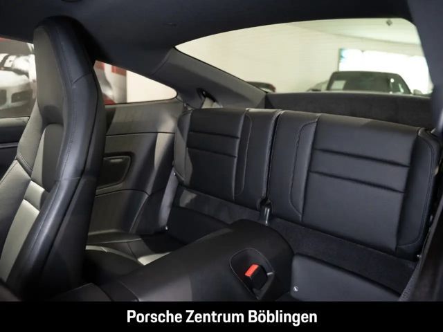 Porsche 911 992 Carrera Coupé