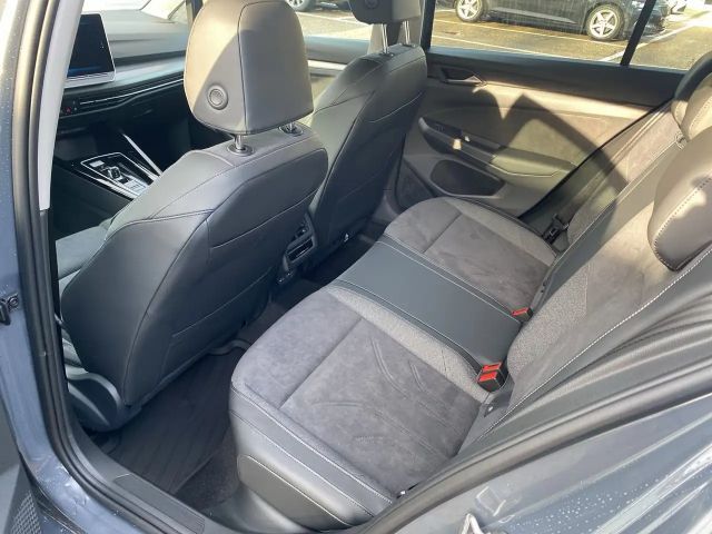 Volkswagen Golf DSG Style eHybrid