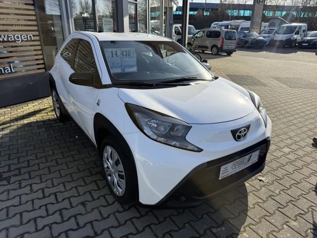Toyota Aygo X Hatchback Play X-play