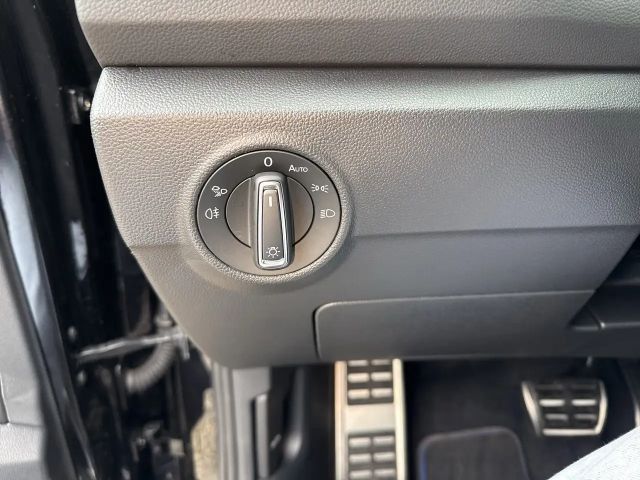 Volkswagen T-Roc R Akrapovic/ BeatsAudio / Keyless Access