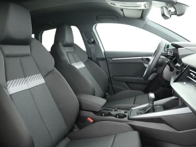 Audi A3 30 TFSI Sedan