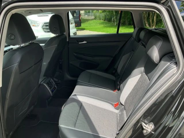 Volkswagen Golf 1.5 TSI Golf VIII Variant