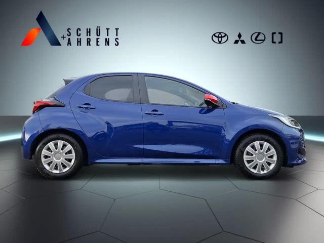 Toyota Yaris Tokyo Pop-Out 1.5 HUD Navi Soundsystem JBL LED App