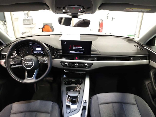 Audi A4 40 TFSI Avant S-Tronic