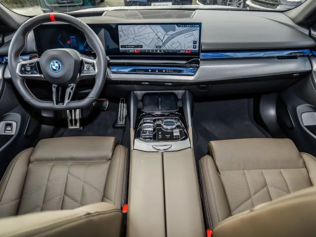 BMW i5 M-Sport M60 Sedan xDrive