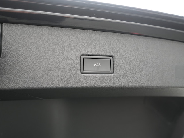 Volkswagen T-Roc T-Roc R  MATRIX PANO AHK AKRAPOVIC ACC LEDER N