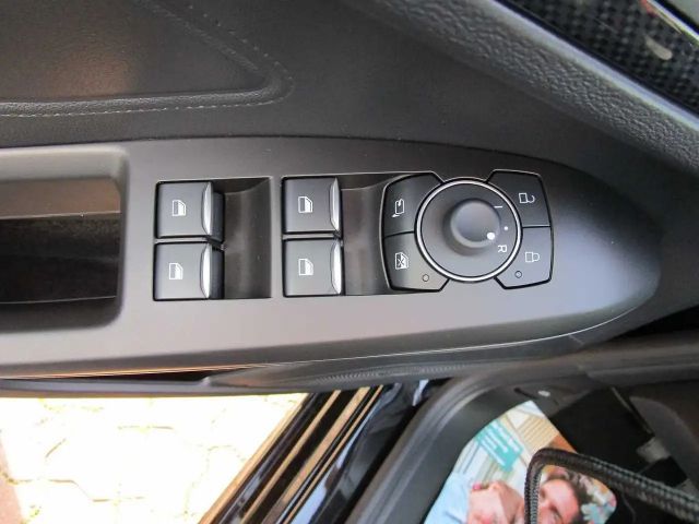 Ford Focus EcoBoost ST Line