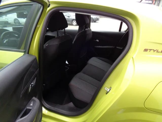 Peugeot 208 PureTech Style