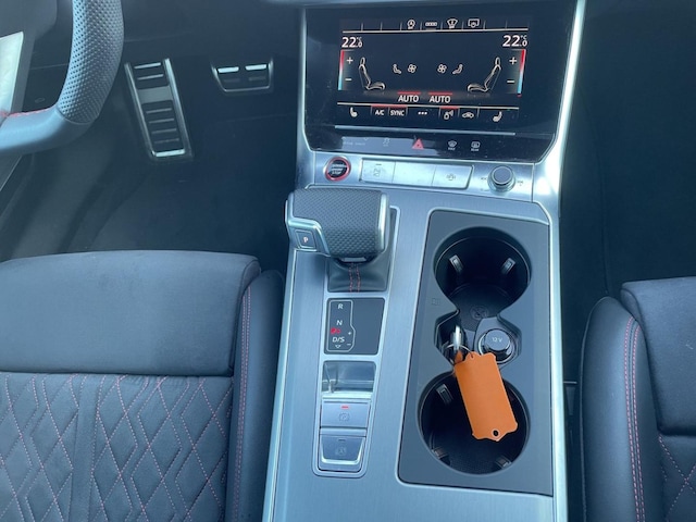 Audi S6 Avant Quattro